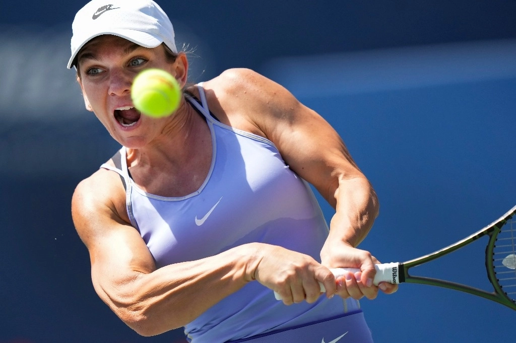 La rumana Simona Halep volvió a la cancha tras una suspensión por dopaje. Foto Ap/ archivo