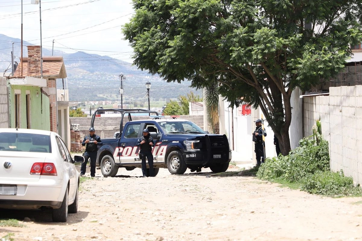 En el lugar donde se encontraron los dos ejecutados se hallaron 7 casquillos de bala de calibre 9 milímetros. Foto