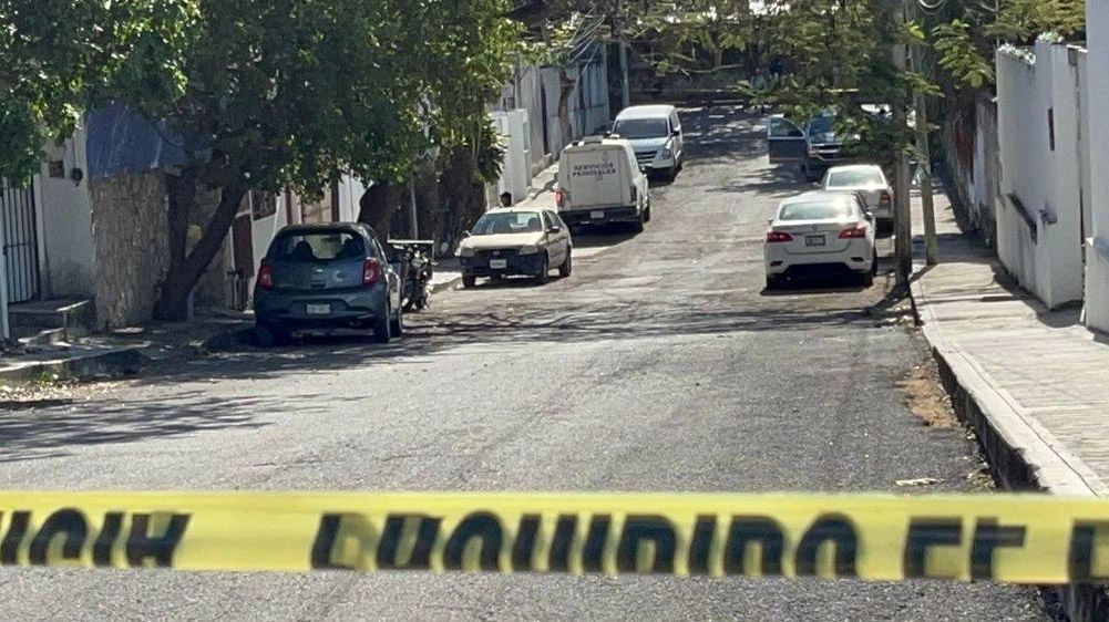 Aspectos del lugar donde fueron encontrados los cuerpos de cuatro personas con signos de tortura en la colonia Ejidal de Playa del Carmen, Quintana Roo. Foto Cuartoscuro