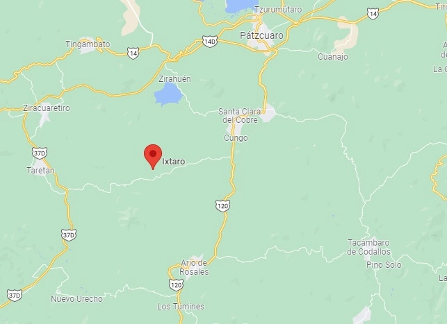 Fueron localizados los restos del encargado del orden de la tenencia de Ixtaro, José Feliciano Escobar, y de su secretario Fernando Estrada, a un costado de la carretera Pátzcuaro-Ario de Rosales, informó la Fiscalía General del Estado. Imagen tomada de Google Maps