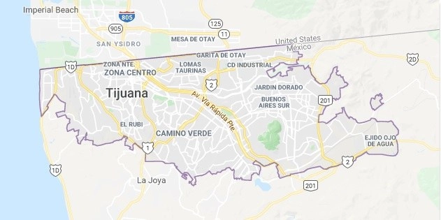 Los fotorreporteros de ‘La Prensa’ y ‘Metro’ cubrían un accidente de tránsito en la avenida El Peñón, cuando los uniformados los agredieron. Captura de imagen de Google Maps