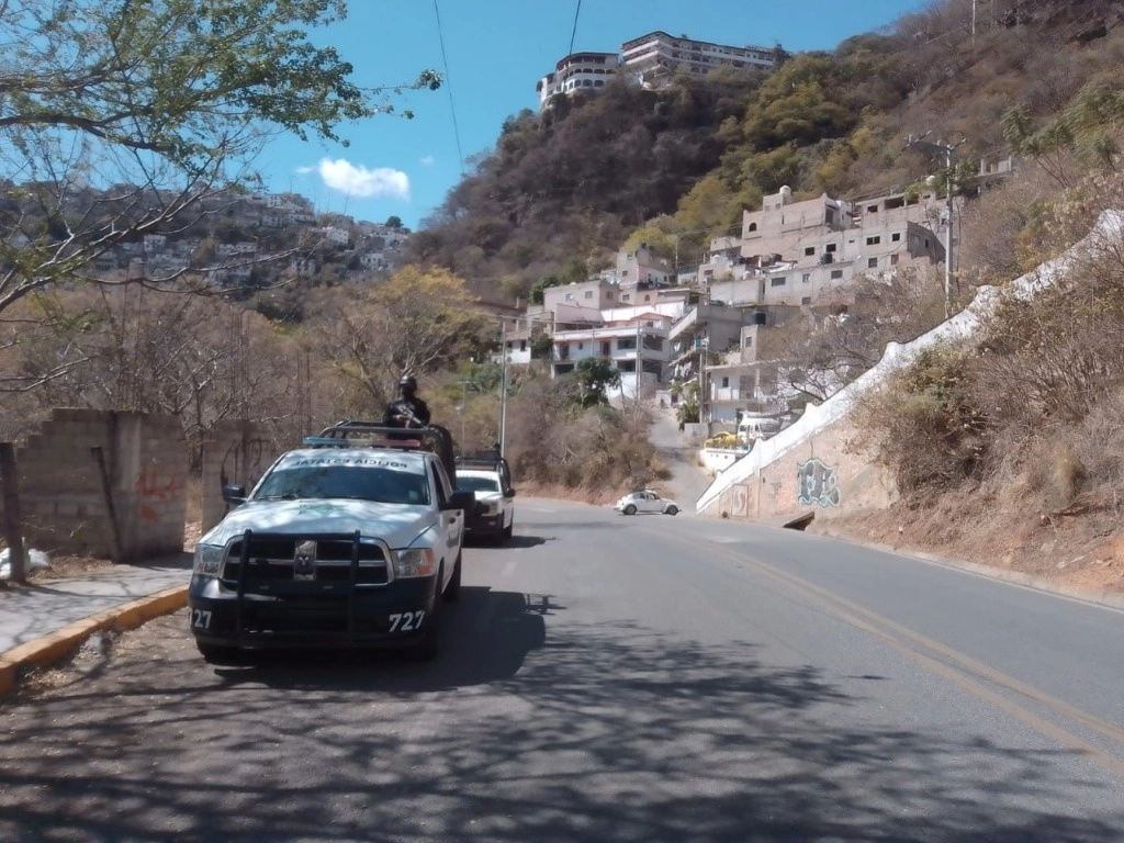 Elementos de Secretaría de Seguridad Pública de Guerrero realizan labores de vigilancia en Taxco, el 23 de enero de 2024. Foto tomada de X @SSPGro