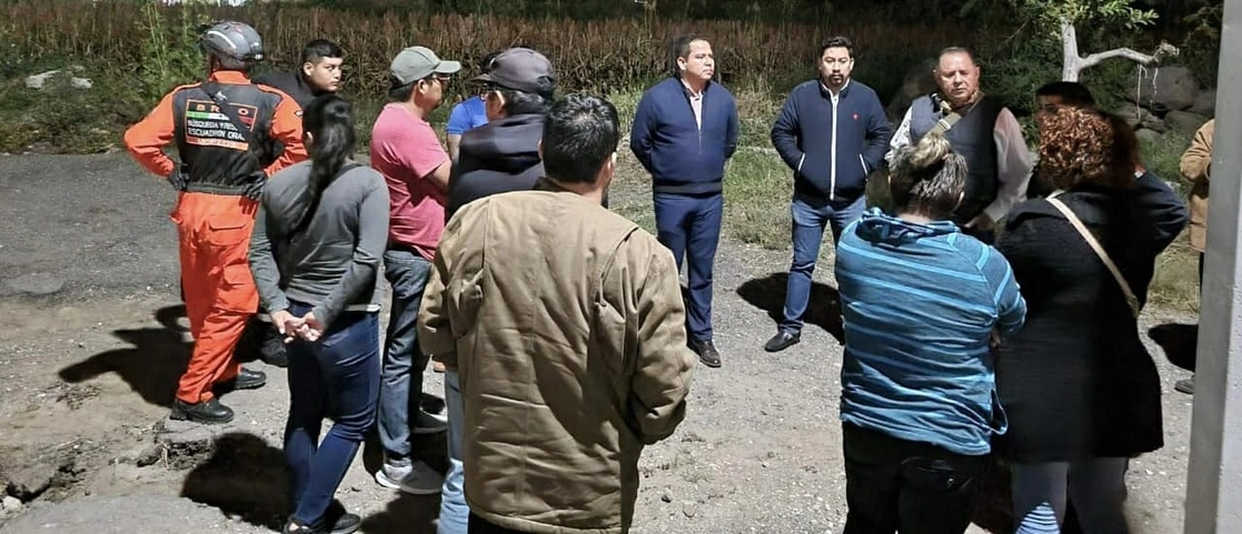 Brigadas de búsqueda para hallar a la joven  Estephany en el cerro del Chumil, en Jantetelco, Morelos. Foto Tomada de https://www.facebook.com/people/%C3%81ngel-Augusto-Dom%C3%ADnguez-S%C3%A1nchez/100056827276991/ 