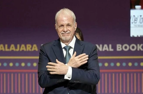 Raúl Padilla López, ex rector de la Universidad de Guadalajara (UdeG) y presidente del Comité Organizador de la Feria Internacional del Libro (FIL) de Guadalajara. Foto Twitter @ferbelaunzaran
