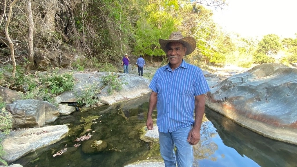 El activista Eustacio Alcalá Díaz fue uno de los principales opositores a la minería en el municipio de Chinicuila, Michoacán, y desde 2012 enfrentó a grupos delincuenciales que extraían hierro ilícitamente. Foto tomada de la cuenta de Twitter del Centro de Derechos Humanos Miguel Agustín Pro Juárez