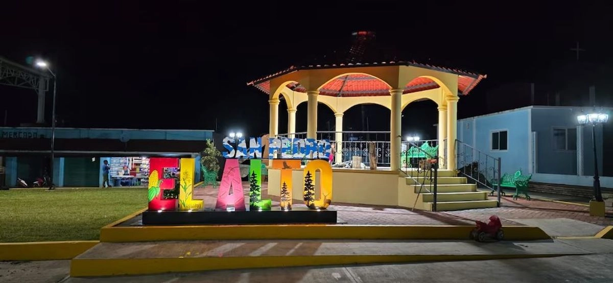 El síndico de San Pedro El Alto, Oaxaca, Vicente Santos Cruz y sus esposa, fueron hallados sin vida en su domicilio. Foto 
