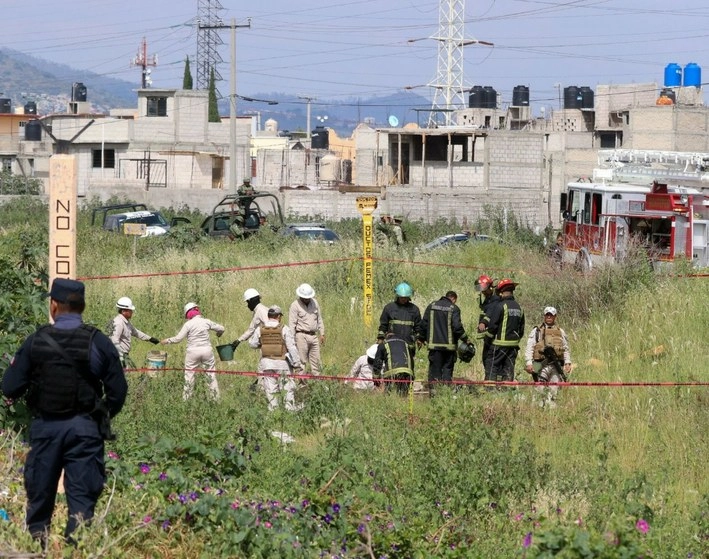 En septiembre del año pasado se registró una toma clandestina de gasolina en Ecatepec, Estado de México. Foto Cuartoscuro / Archivo