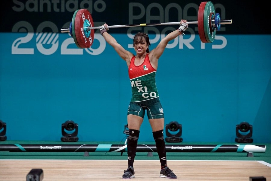 La levantadora de pesas mexicana Janeth Gómez obtuvo la clasificación a los Juegos Olímpicos de París este año. Foto Conade 