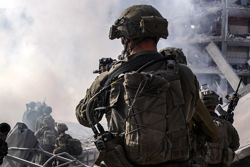 Esta fotografía difundida por el ejército israelí el 18 de agosto de 2024 muestra a soldados israelíes operando en la Franja de Gaza, en medio del conflicto en curso entre Israel y el movimiento palestino Hamas. Foto Afp 
