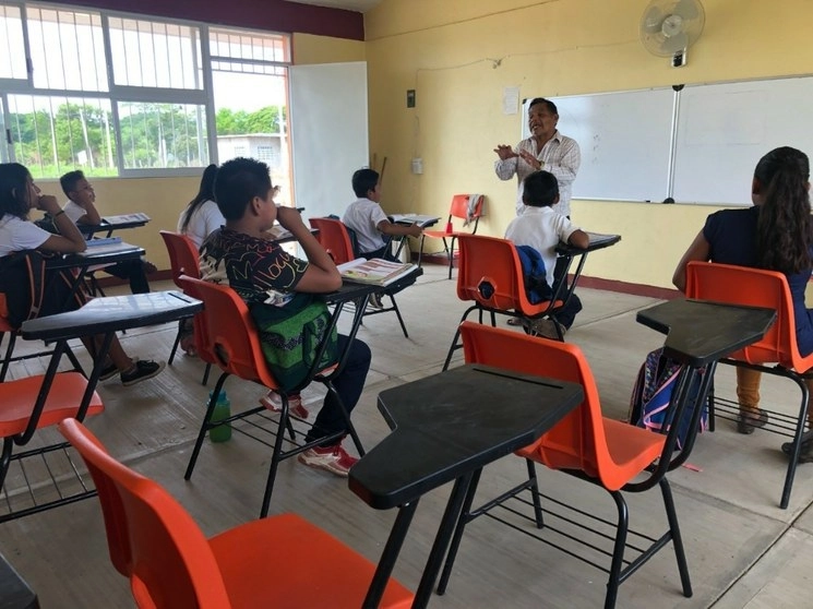 Clases presenciales en Juchitán, Oaxaca, el pasado 18 de mayo. Foto Diana Manzo