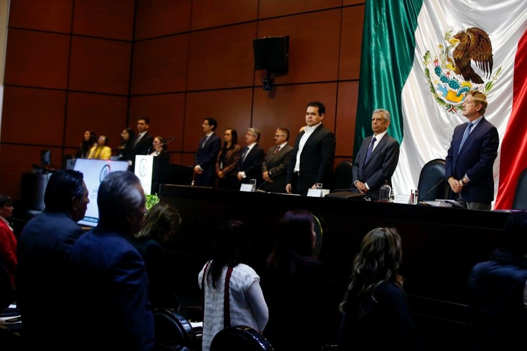 Durante la comparecencia del secretario de la Función Pública, Roberto Salcedo, ante comisiones de San Lázaro, se guardó un minuto de silencio por el fallecimiento del senador Juan Pablo Adame, el 5 de diciembre de 2023. Foto José Antonio López