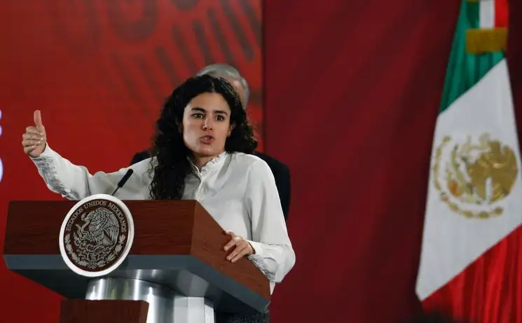 Luisa María Alcalde, titular de la STPS. Foto LA JORNADA/Roberto García Ortiz