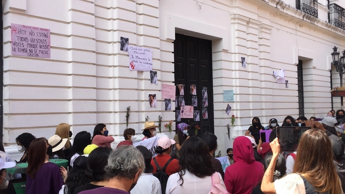 De acuerdo con grupos feministas, en 2022 se han reportado 152 muertes violentas de mujeres, de las cuales, sólo 53 se han catalogado como feminicidios. Foto tomada del Twitter @Sancor