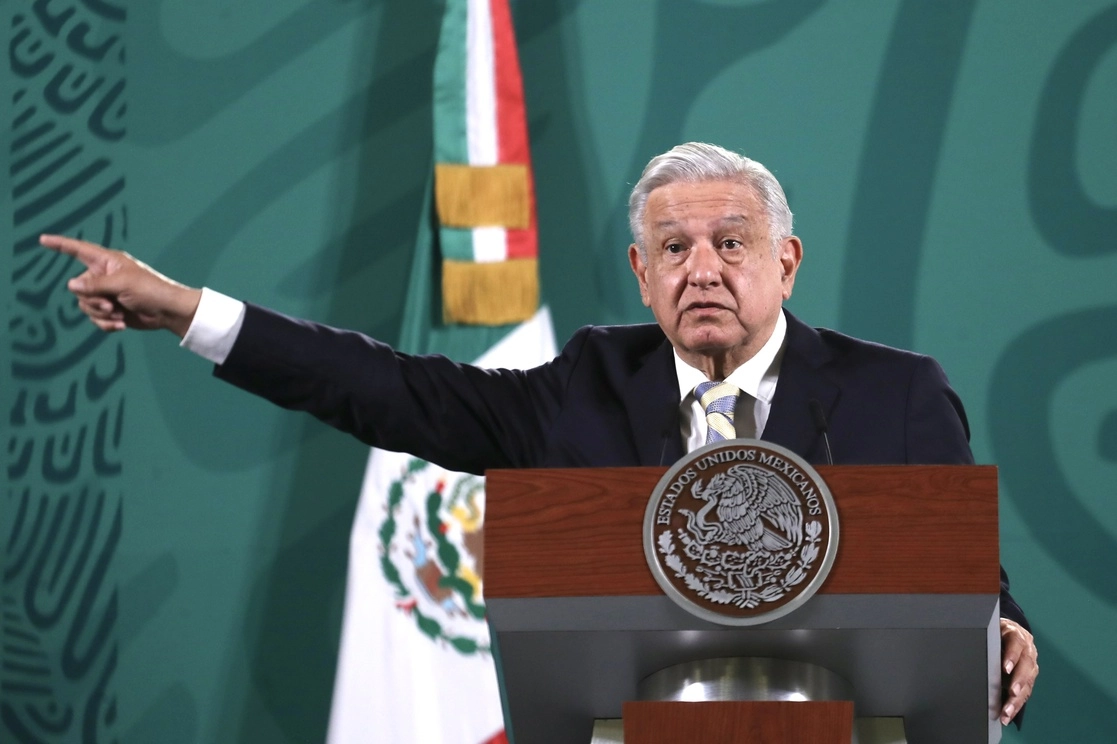 El presidente López Obrador durante su conferencia de prensa matutina en Palacio Nacional, el 13 de octubre de 2021. Foto Luis Castillo