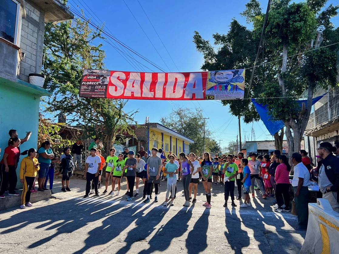 Una carrera deportiva fue realizada para conmemorar el cuarto aniversario luctuoso del luchador social y opositor del PMI, Samir Flores. Foto Rubicela Morelos