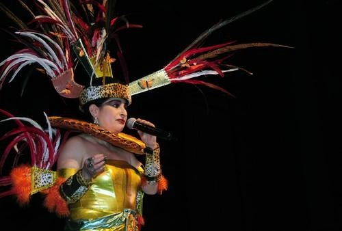 Astrid Hadad en el anuncio de su espectáculo El bicentenario del aguante, en el teatro Blanquita, en septiembre de 2010.Foto Jam Image