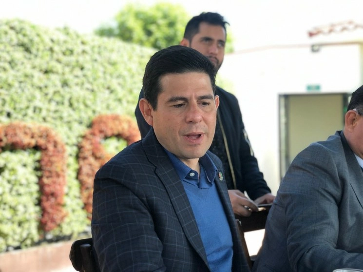 Marco Mascarúa, vicepresidente de asuntos corporativos en México de Heineken, afirmó que las inversiones en materia de transformación no se han hecho esperar dentro de las plantas que tienen en el país. Foto Julio Gutiérrez