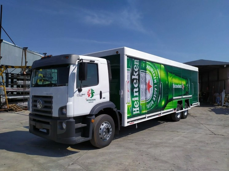 El fabricante ubicado en Querétaro recientemente entregó 41 unidades más de Volkswagen a HEINEKEN México, entre las cuales la unidad No. 1000 es un Constellation 24.280. Foto cortesía MAN Truck & Bus México.
