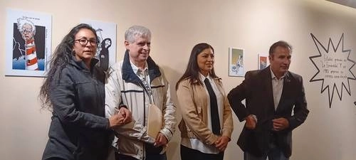 Alma Muñoz, Rafael Barajas, Claudia Rivera Vivanco y Gerardo Ismael Oviedo, director del Instituto Municipal de Arte y Cultura, durante el homenaje que se llevó a cabo en el Teatro de la Ciudad, de Puebla. Foto Paula Carrizosa