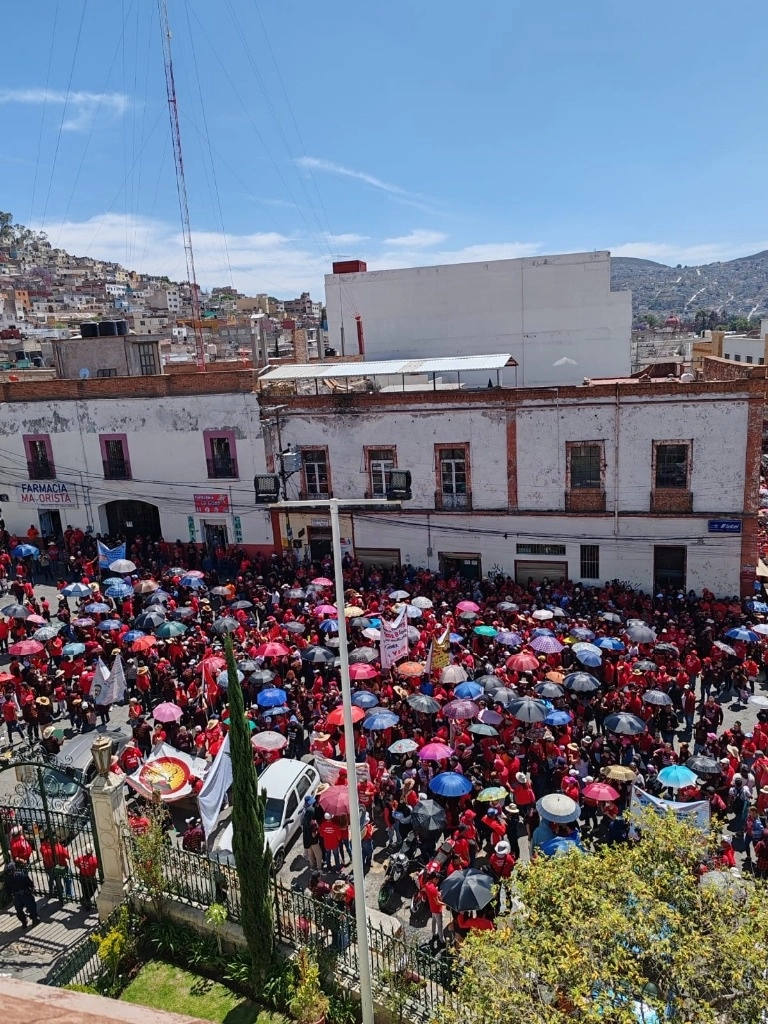 Entre las ilegalidades que le atribuyen a Sergio Baños están las ineficiencias del servicio médico de los empleados, el cual es deficiente. Foto Ricardo Montoya.