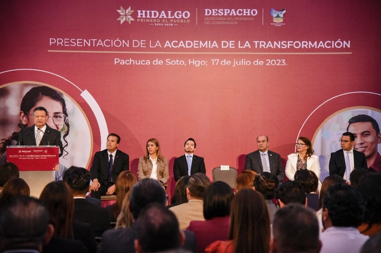 El gobernador de Hidalgo, Julio Menchaca Salazar, presentó la Academia de la Transformación. Foto Especial

