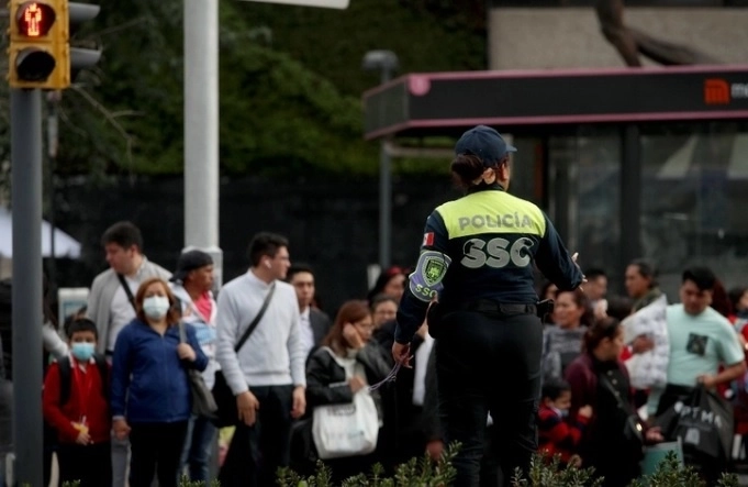 La víctima se negó a darles el dinero y le dispararon en la mano, no obstante, empezó un forcejeo con los presuntos delincuentes. Foto Alfredo Domínguez / Archivo