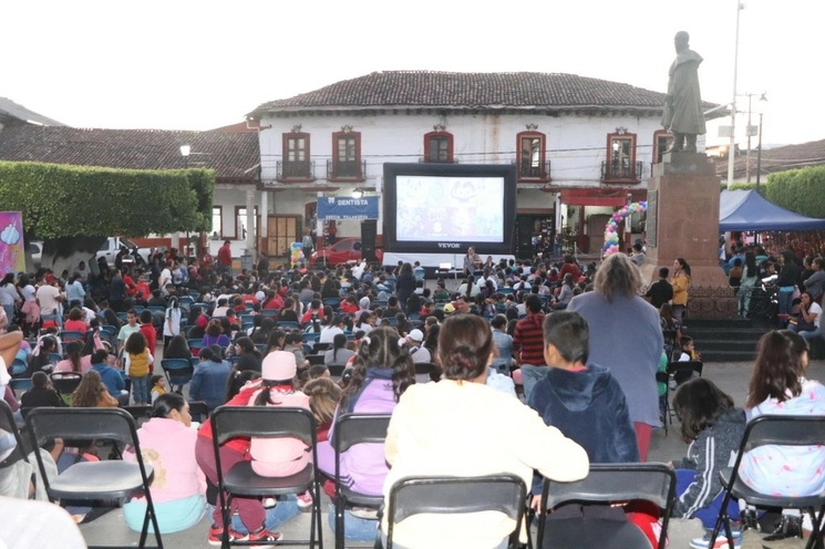 El atentado en contra de la  titular de la junta local de sanidad vegetal de Ario de Rosales, Michoacán, ocurrió en la cabecera municipal. Foto Tomada de https://www.facebook.com/HAyuntamientoArio / Archivo