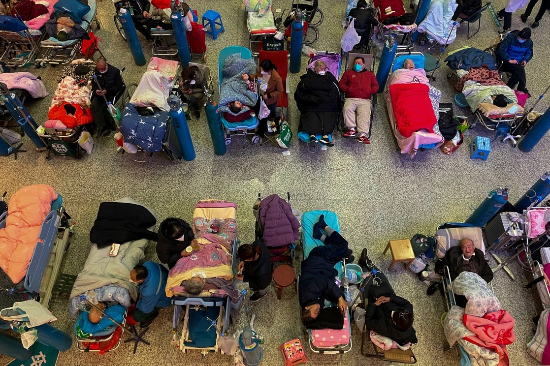 Holanda se suma a las naciones que exigen pruebas covid a viajeros que ingresan desde China, ante el brote de la enfermedad que registra el ‘Gigante asiático’. Foto Ap 