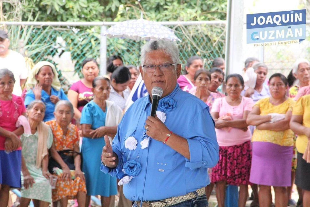 Joaquín Rosendo Guzmán Avilés, candidato del PAN a la presidencia municipal de Tantoyuca, Veracruz, lamentó los actos de intimidación en contra de los partidarios blanquiazules ocurridos la noche del 22 de mayo de 2025. Foto 