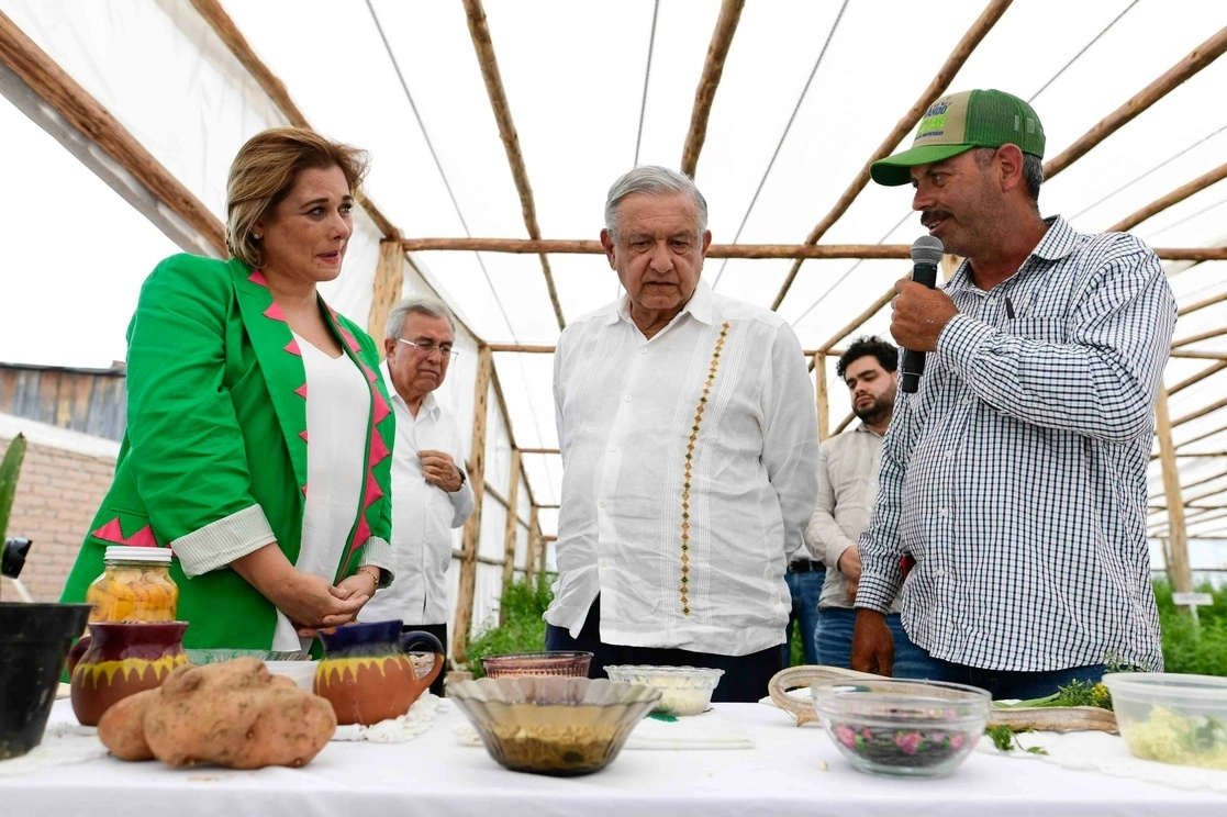 El presidente Andrés Manuel López Obrador supervisa el inicio de la tercera Jornada Nacional de Sembrando Vida en Guadalupe y Calvo, Chihuahua. Foto Presidencia

