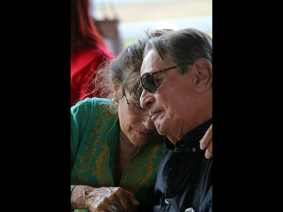 El novelista y periodista, acompañado de su esposa, Margarita Bermúdez, tuvo un cálido encuentro con sus lectores, familiares y amigos. Considerado uno de los mejores narradores de México, será nombrado Ciudadano Distinguido de Cuautla. Foto Verónica Rosales / Fotograma