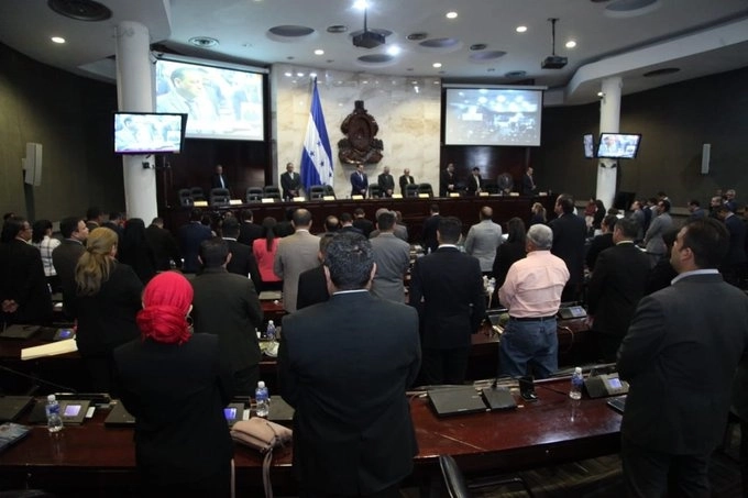 El Congreso hondureño también aprobó una enmienda para impedir el matrimonio entre parejas del mismo sexo. Foto Tomada del Twitter @Congreso_HND