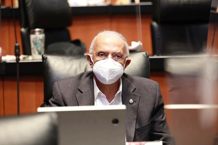 El senador continuará con sus actividades desde su domicilio. Foto tomada de su perfil de Facebook