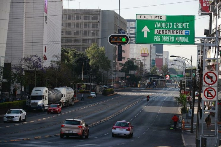 Aspecto de la Ciudad de México sin tráfico, este lunes durante el paro de mujeres. Foto Alfredo Domínguez