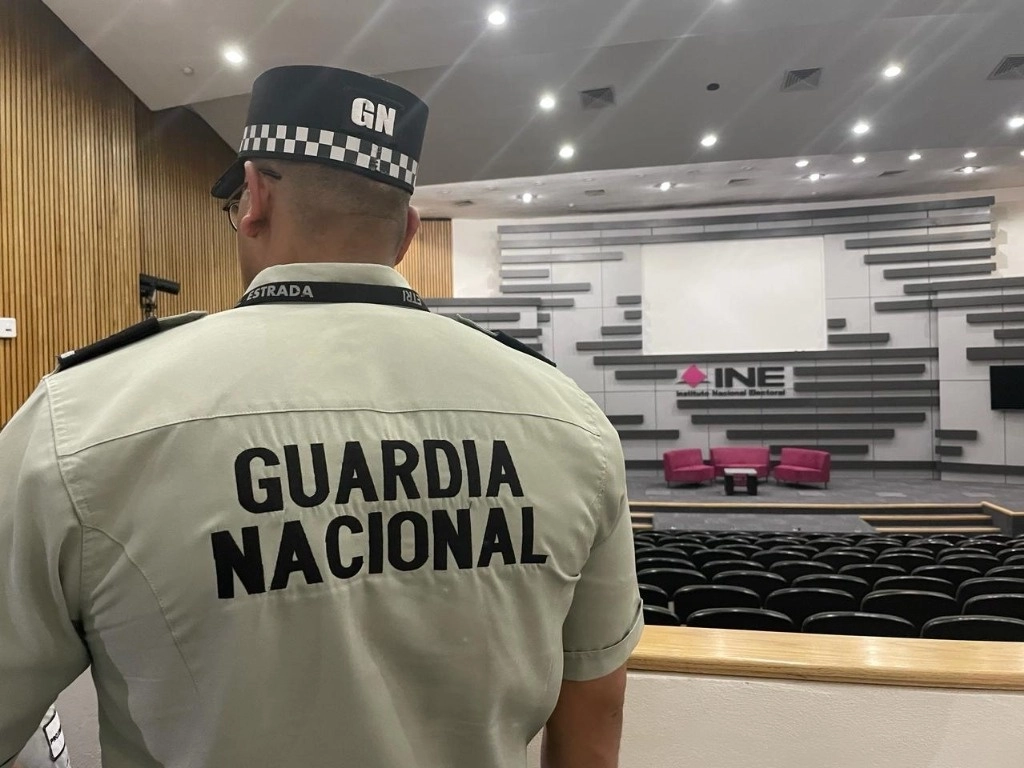 La 'Herradura de la democracia' se convitió en set de televisión para recibir hoy a los candidatos a la Presidencia. Foto Fabiola Martínez