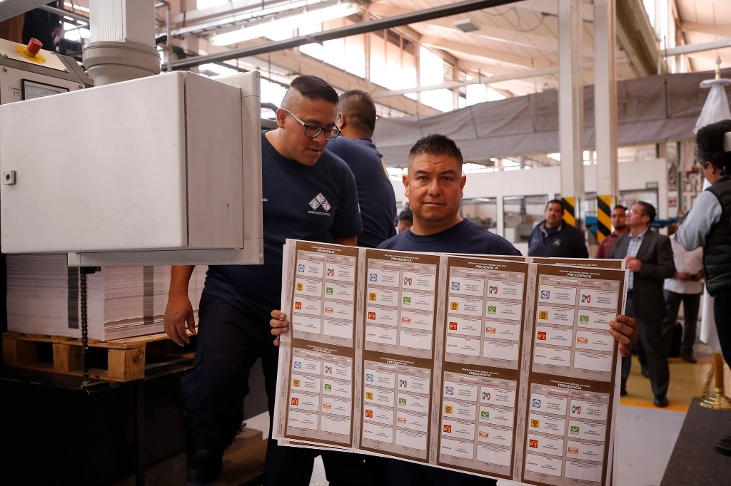 Impresión de las boletas para elección presidencial, en los Talleres Gráficos de México. Foto María Luisa Severiano