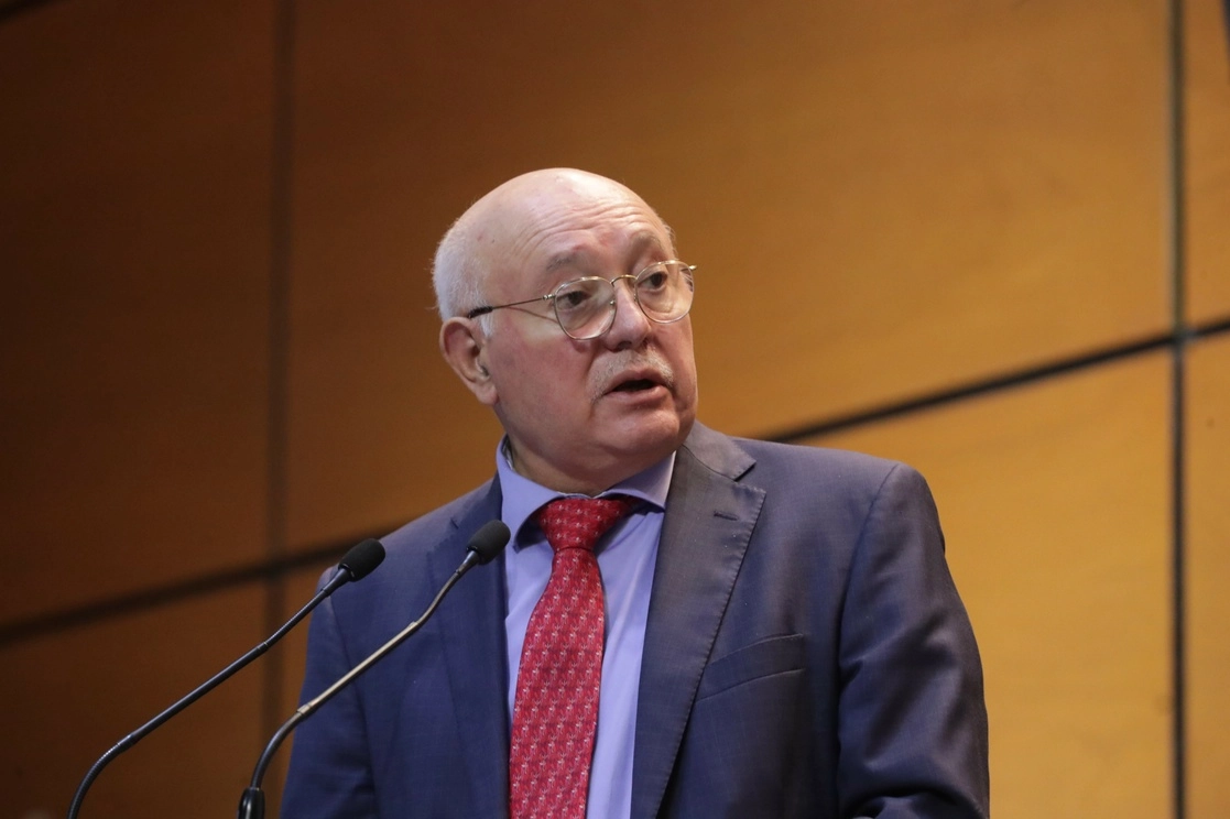 Al entregar ayer el informe a la Comisión de Vigilancia de la Cámara de Diputados, el titular de la ASF, David Colmenares Páramo, pidió estimular el cobro de impuestos en los gobiernos locales. Foto cortesía Cámara de Diputados