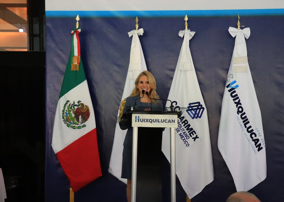 La alcaldesa Romina Contreras señaló que les informaron de los riesgos a los residentes de esa zona. Foto La Jornada