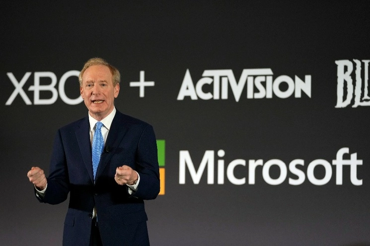 El presidente de Microsoft, Brad Smith, pidió que las personas que están detrás de la inteligencia artificial rindan cuentas por sus deficiencias e instó a los legisladores a garantizar que se pongan frenos de seguridad sobre la IA. Foto Ap / Archivo