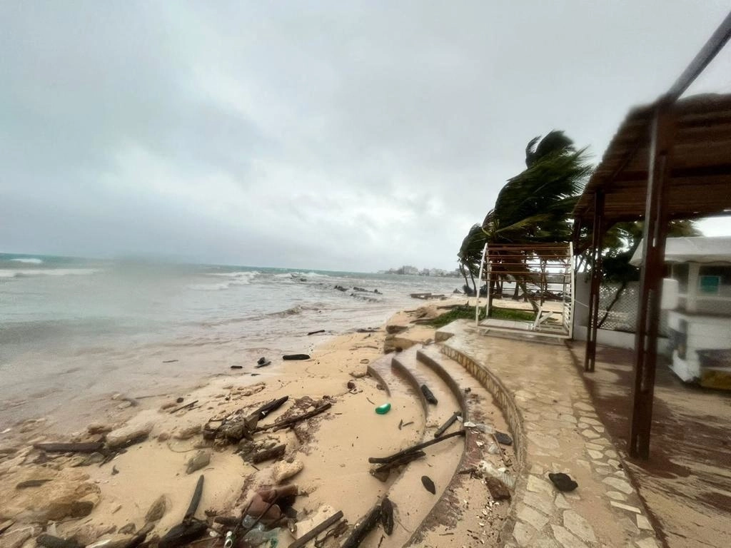 La isla de San Andrés, en Colombia, antes de la llegada del huracán ‘Julia’. Foto Afp 