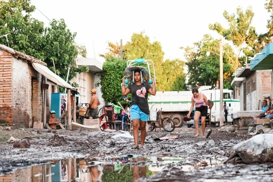 En Acaponeta, ‘Nayarit’, el paso del huracán ‘Pamela’ afectó a dos mil 500 familias, informó el mandatario, Miguel Ángel Navarro Quintero. Foto Cortesía Gobierno de Nayarit