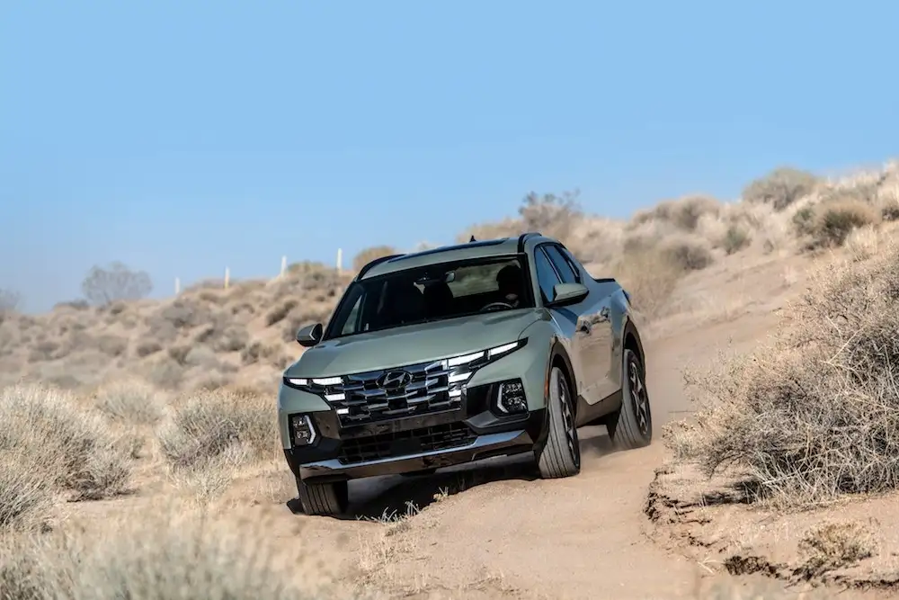 Tiene un potente y eficiente sistema de propulsión turbo de 2.5 litros con capacidad para HTRAC AWD (All Wheel Drive) (tracción en las cuatro ruedas). Componentes vanguardistas para conectividad, conveniencia y  seguridad activa
Su tamaño compacto proporciona una maniobrabilidad superior en una configuración de cama abierta.
Fotos. Cortesía Hyundai de México.
