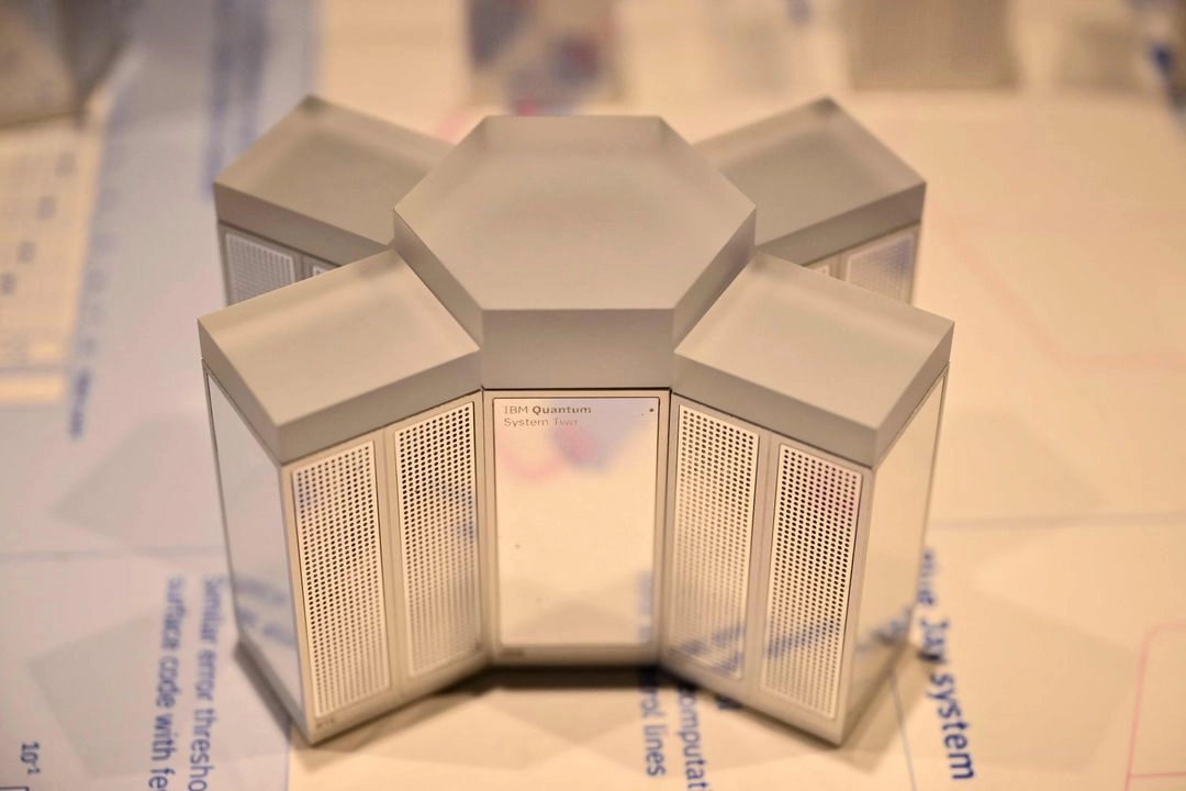 IBM presentó nuevos avances con miras a construir para 2029 la primera computadora cuántica comercial, considerada una revolución informática por su potencia. Foto 