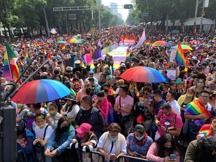 Además, la CDHCM exhortó a las legislaturas no evadan su responsabilidad de eliminar la discriminación normativa en el país. Foto Víctor Camacho / Archivo