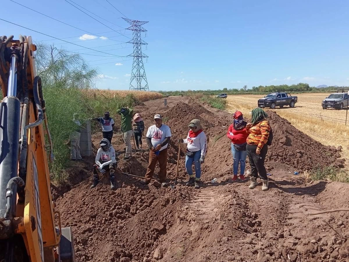 La Fiscalía de Sonora FGJES informó que se han 14 de las 26 osamentas humanas localizadas en días recientes en un predio agrícola del Valle del Yaqui, al sur de Sonora. Foto 

