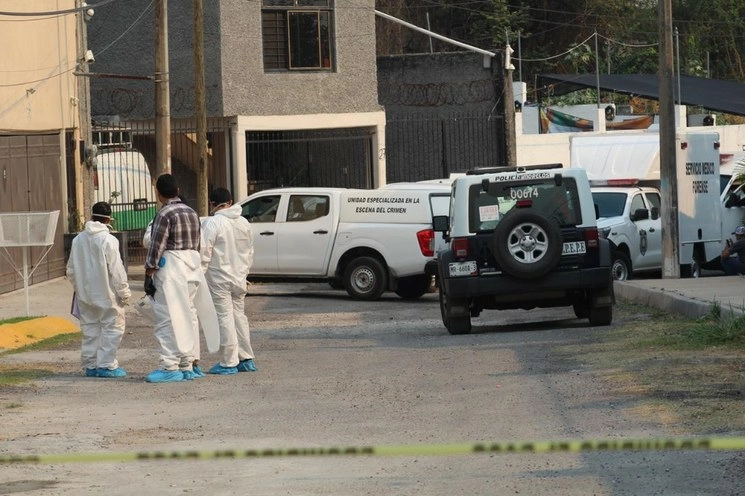 Un comando armado irrumpió la tarde del jueves en una casa ubicada en la calle Pacífico, del fraccionamiento Las Brisas, del municipio de Temixco, y atacó a los habitantes del domicilio. Foto ‘La Jornada’
