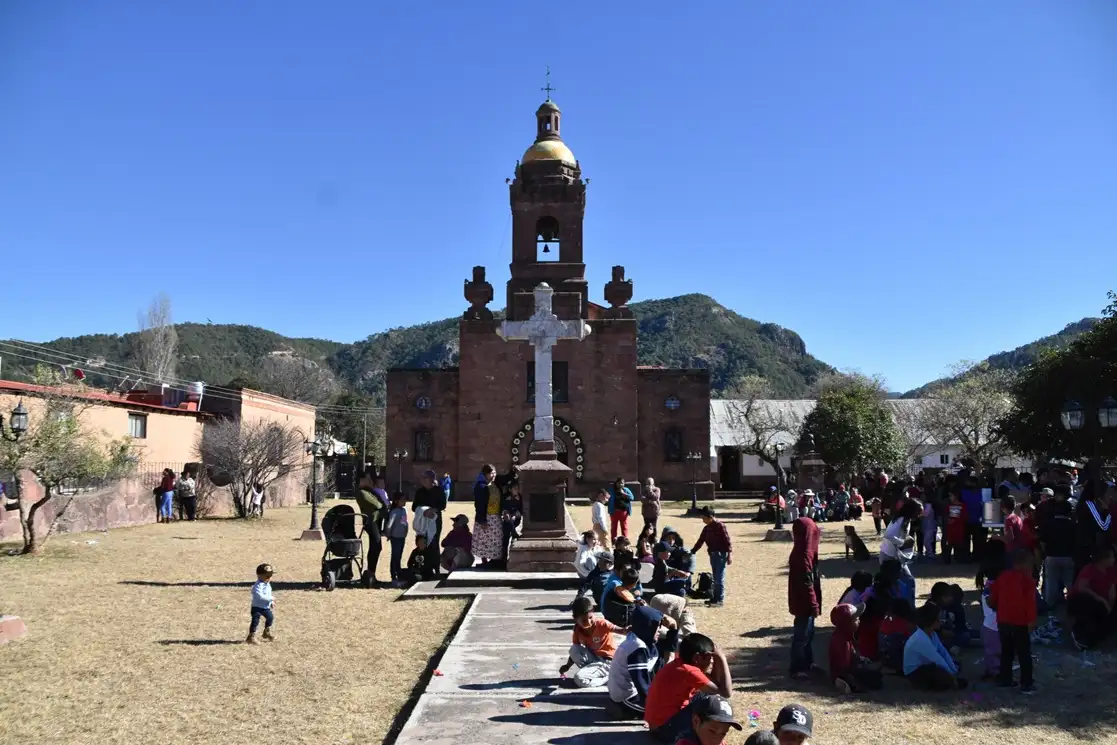 Parroquia San Francisco Javier, Cerocahui. Foto tomada del perfil de la parroquia