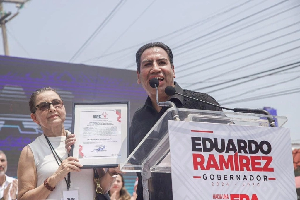 Eduardo Ramírez Aguilar, gobernador electo de Chiapas, se comprometió a trabajar con y para las minorías. Foto Tomada de https://www.facebook.com/EduardoRamirezSenador/