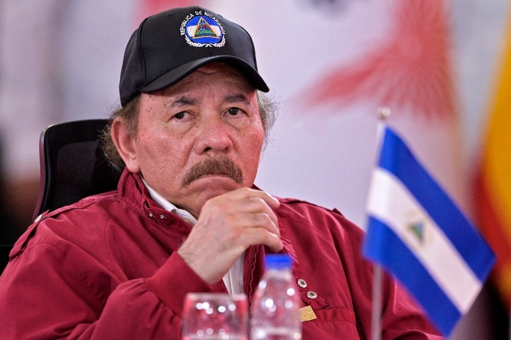 Una reforma de ley firmada por Daniel Ortega, presidente de Nicaragua, quita la exención de pagar impuestos a las iglesias. Foto Afp  