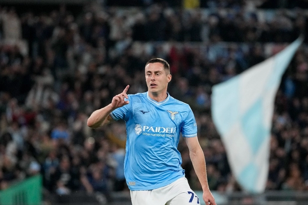 Adam Maruzin de Lazio marcó el gol de la victoria ante Juventus al minuto 90+3, en el duelo de la fecha 30 en la Serie A. Foto Ap
